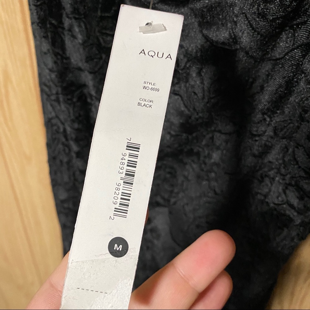 ⭐️AQUA Floral Embossed Velvet Dress - Picture 5 of 6